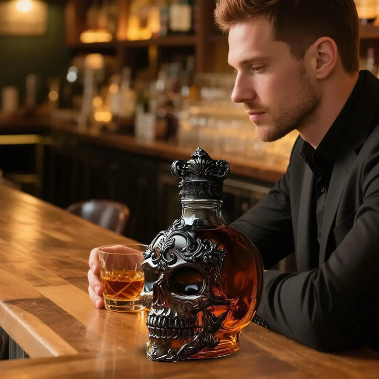 Skull King Whiskey Decanter – Gothic Glass Bottle for Liquor, Bourbon & Bar Decor - FairyLightTrees